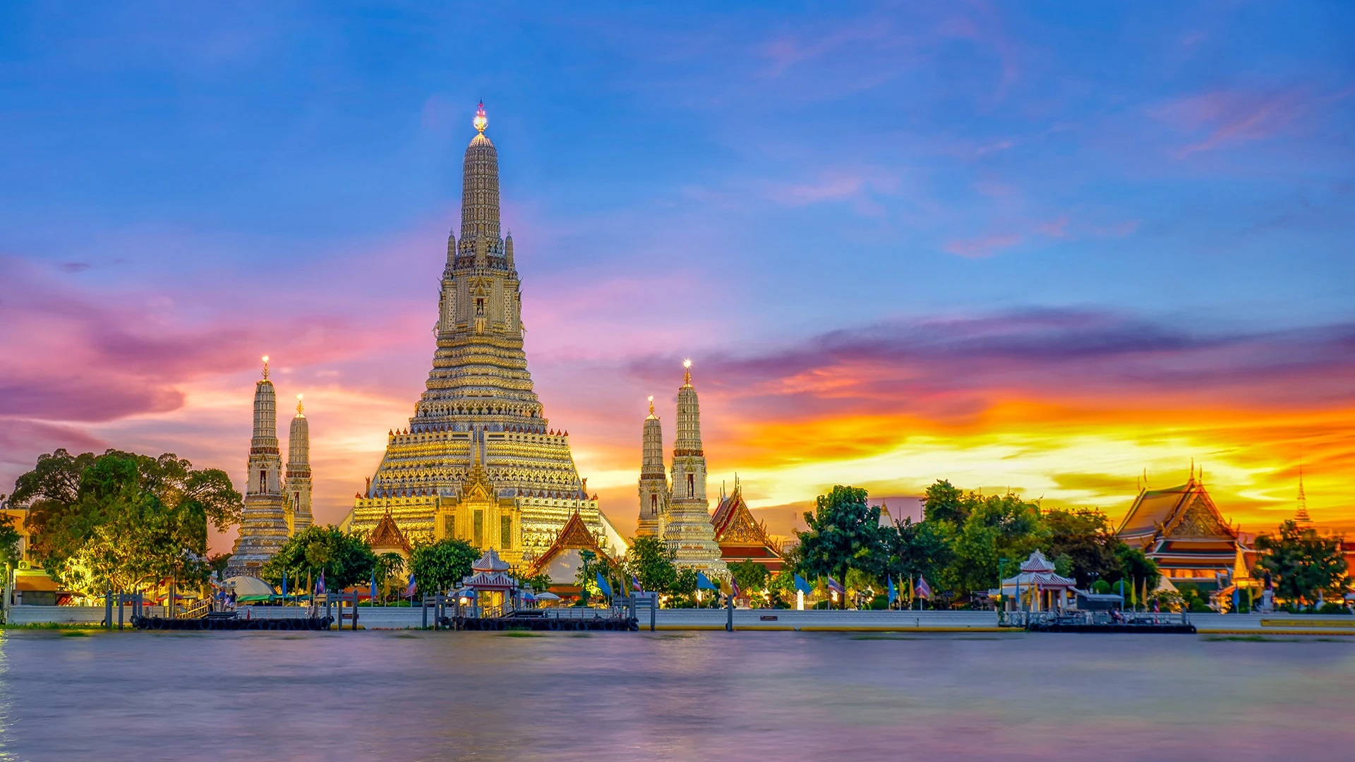 Wat Arun (Temple of Dawn) Bangkok 2026: History, Architecture & Complete Visit Guide